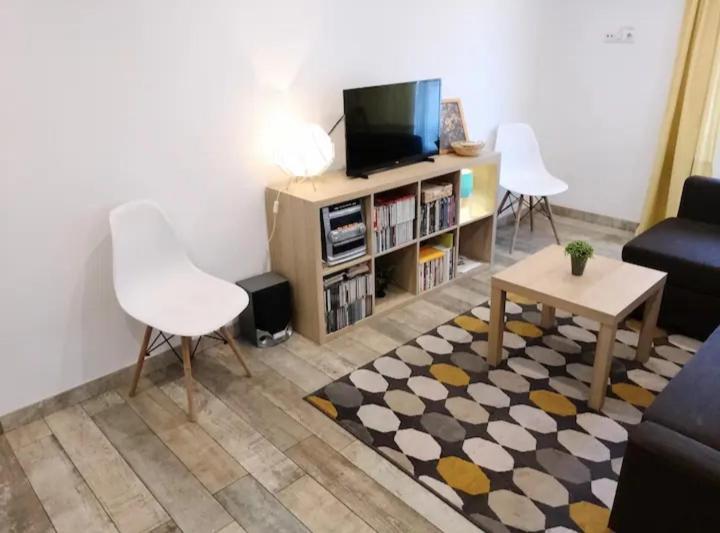 Piso A Una Parada De Atocha, Amplio Y Luminoso Madrid Kültér fotó