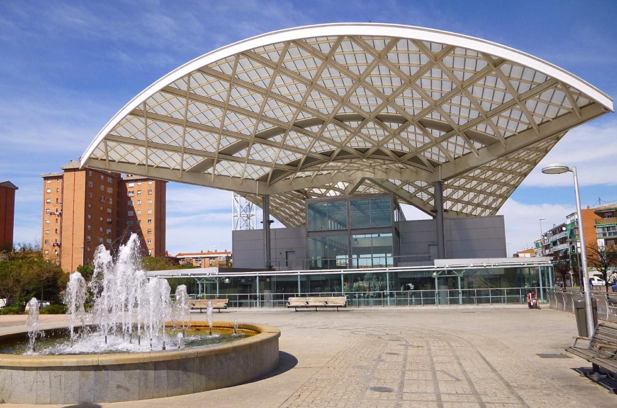 Piso A Una Parada De Atocha, Amplio Y Luminoso Madrid Kültér fotó